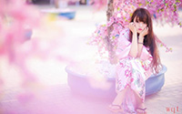 清纯的和服美女在花海里(9)