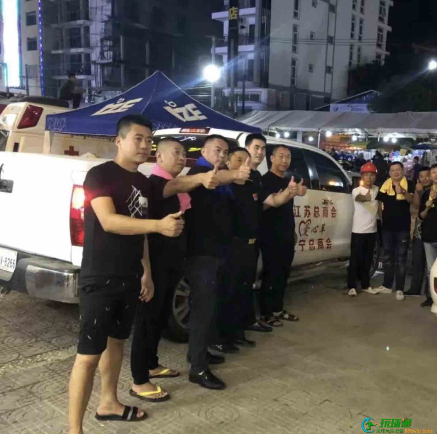 他曾在西港助人，希望现在也能有人助他...